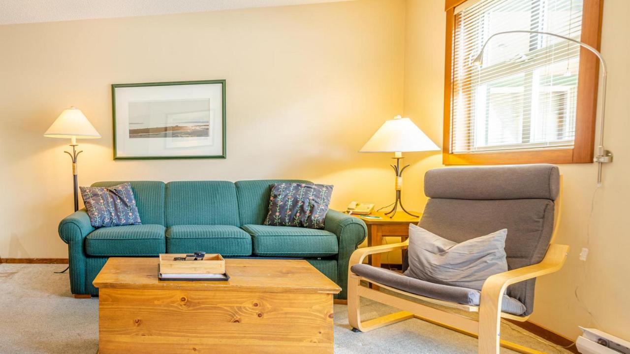 Holiday Home Sun Peaks Luaran gambar