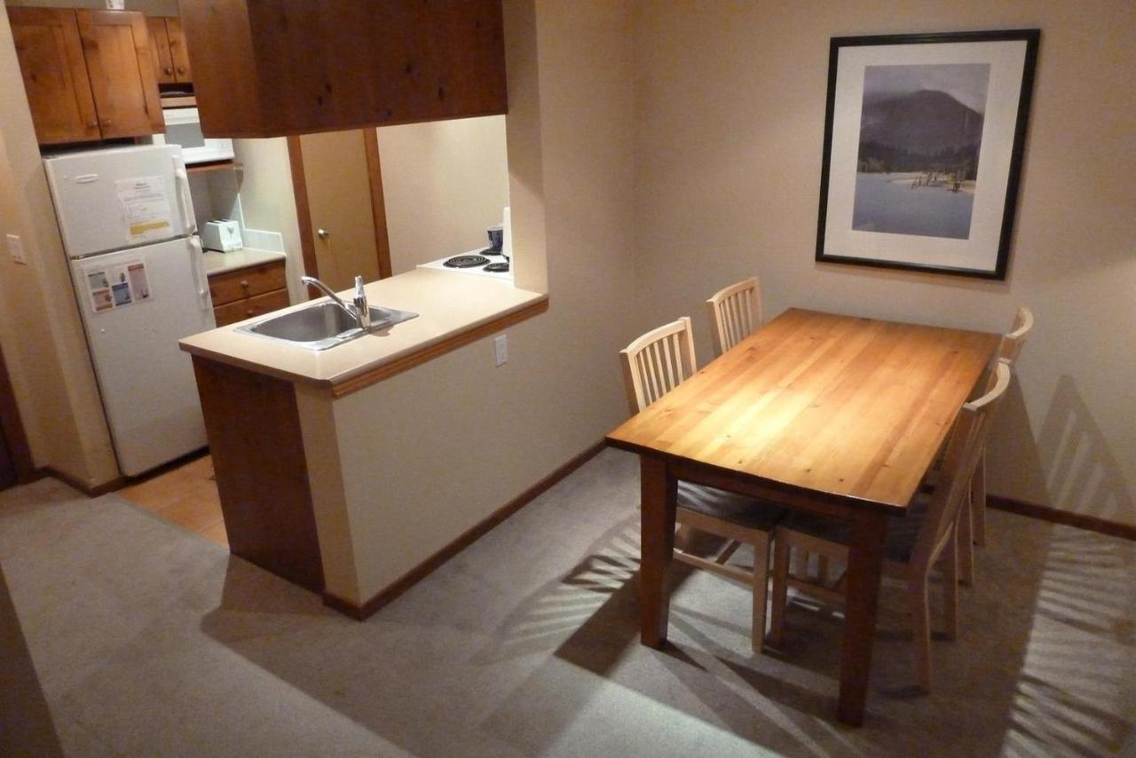 Holiday Home Sun Peaks Luaran gambar