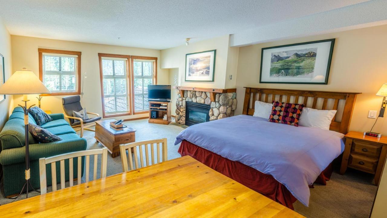 Holiday Home Sun Peaks Luaran gambar
