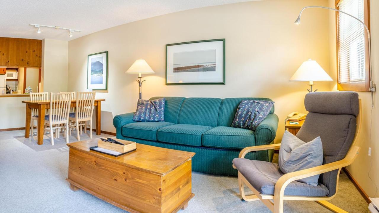 Holiday Home Sun Peaks Luaran gambar